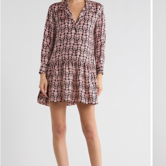 Sandro Pink and Black Floral Long-Sleeve Tiered Mini Dress
100% silk dress - Picture 3 of 8